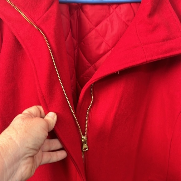 Lands End coat. Red. Zip up. Wool blend. size 16W/P - Picture 3 of 7